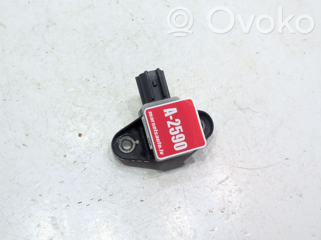 Volkswagen PASSAT B7 Senzor impact/declanșare airbag 