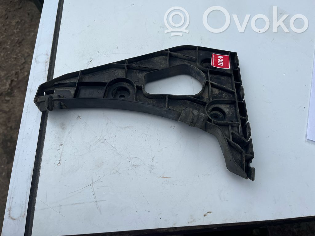 Audi A1 Galinis laikiklis bamperio 