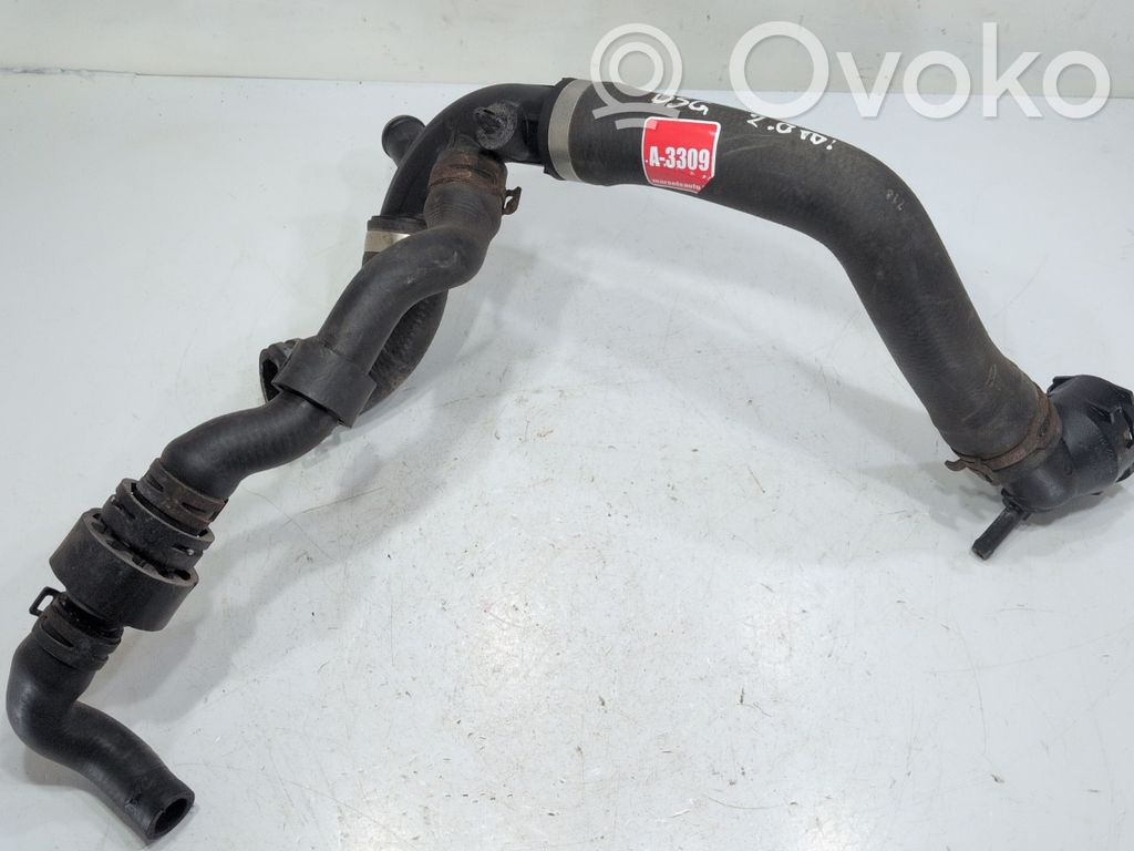 Volkswagen PASSAT B7 Przewód / Wąż chłodnicy 