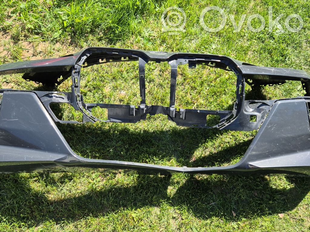 BMW 7 G70 Front bumper 