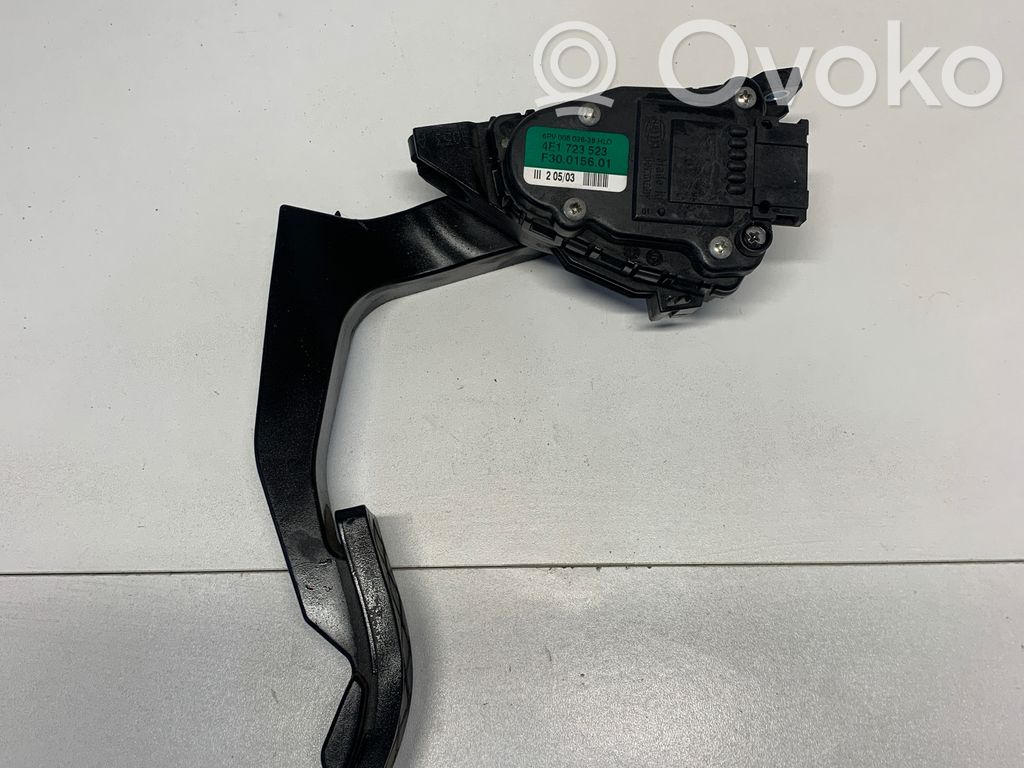 Akceleratoriaus pedalas   4E1723523