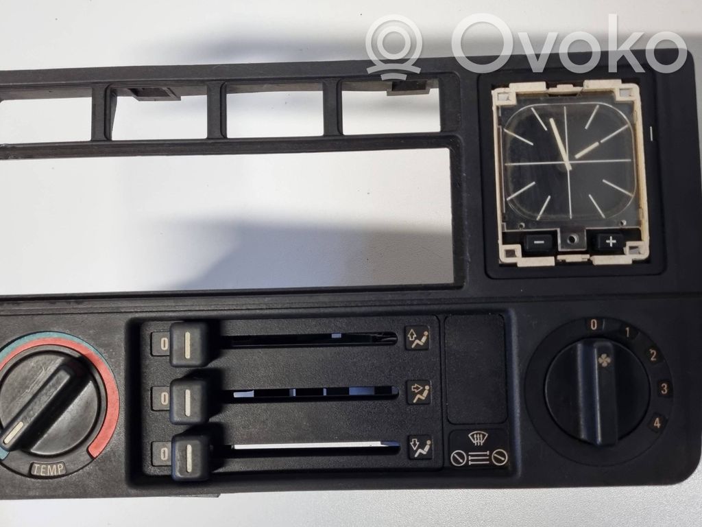 BMW 3 E30 Climate control unit 