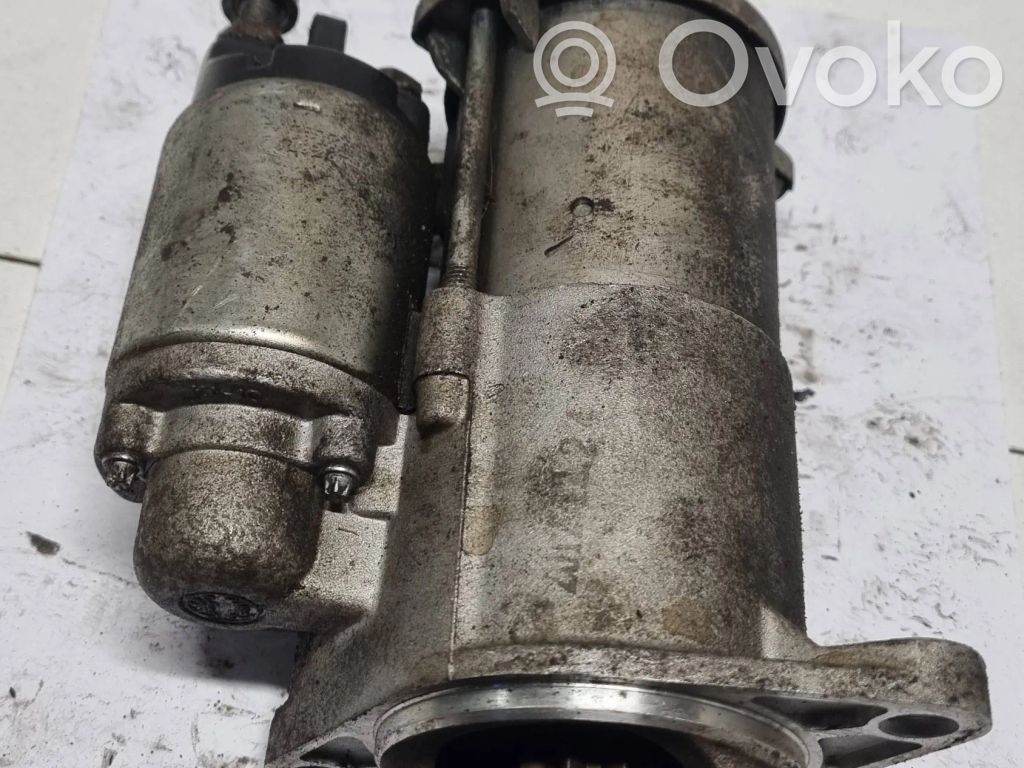Opel Astra J Стартер 