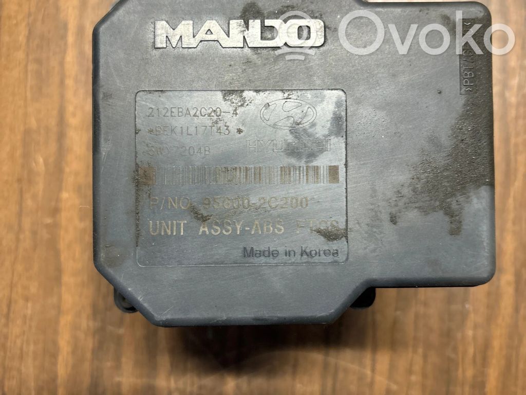 Unidad de control/módulo del ABS   956002C200