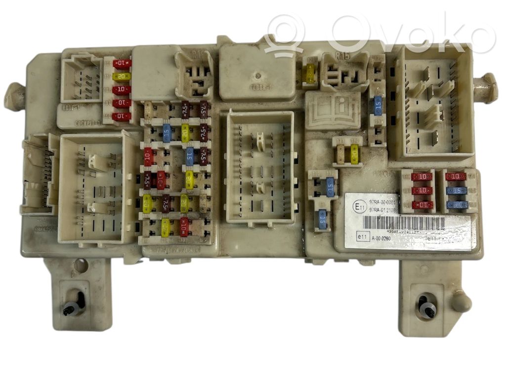 Ford Focus C-MAX Fuse module 