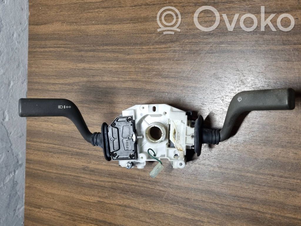 Volvo S40, V40 Interruptor/palanca de limpiador de luz de giro 