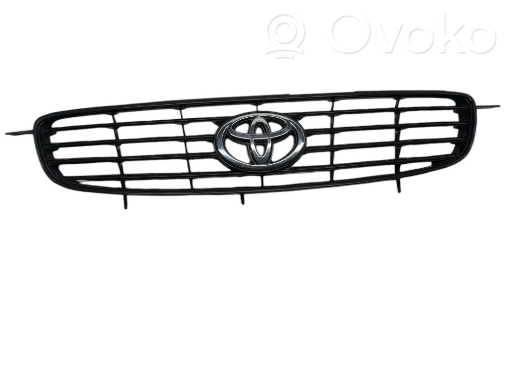 Toyota Corolla E110 Etupuskurin ylempi jäähdytinsäleikkö 