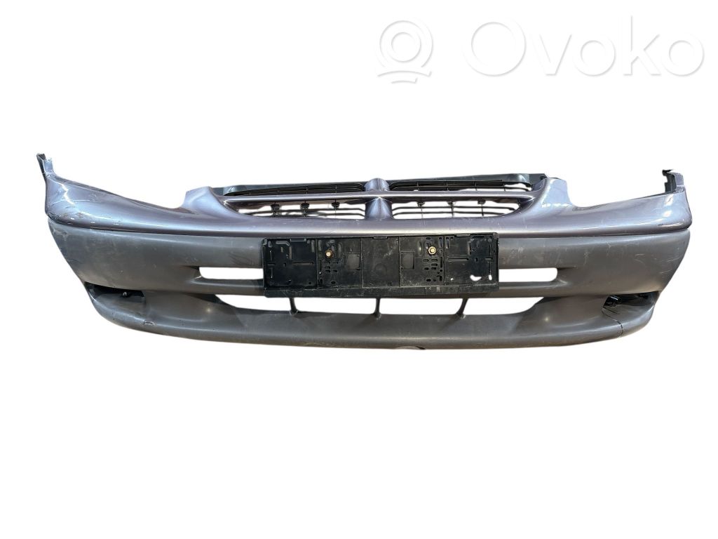 Chrysler Voyager Parachoques delantero 