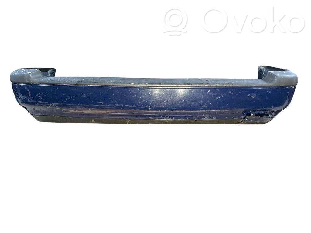 Volkswagen PASSAT B4 Parachoques 