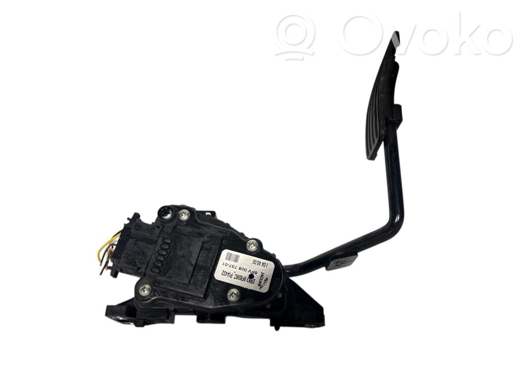 Akceleratoriaus pedalas   2R839F836C,6PV00873701