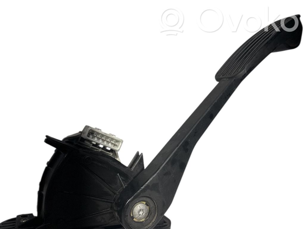 Volvo V70 Accelerator throttle pedal 