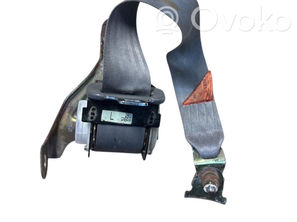 Subaru Impreza I Cinturón trasero 