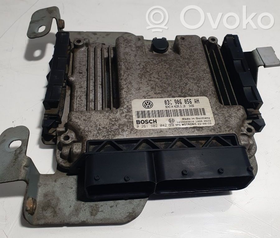 Volkswagen Touran I Engine control unit/module ECU 