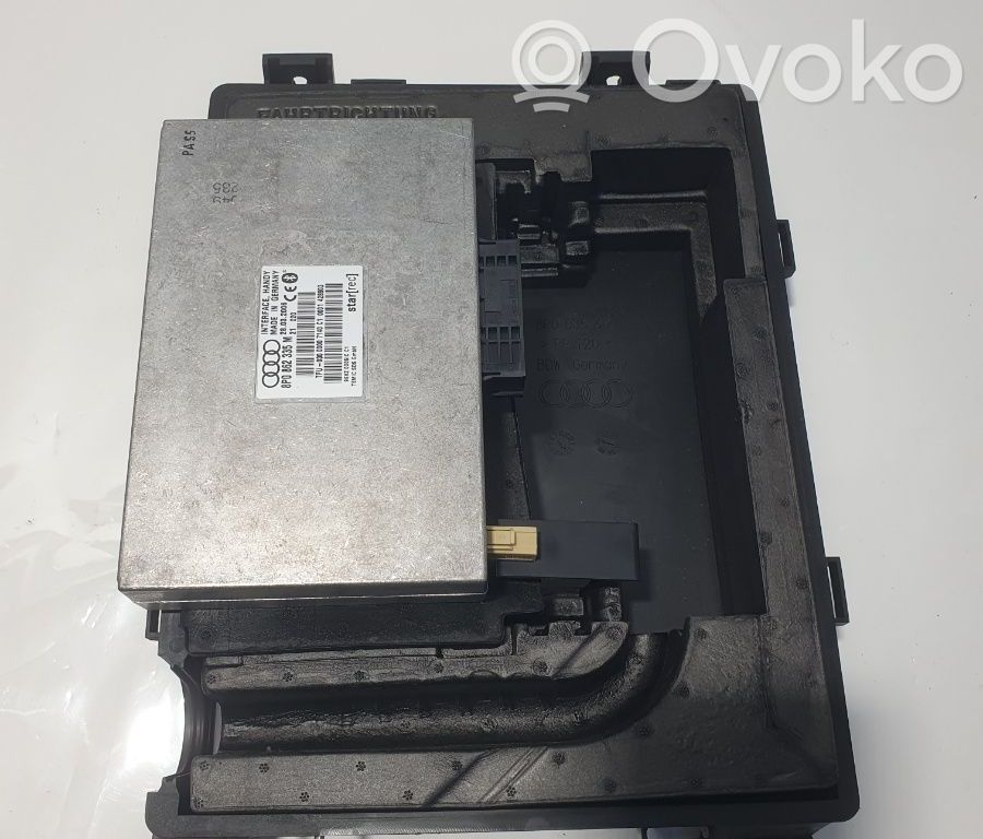 Module unité de contrôle Bluetooth   8P0862335M