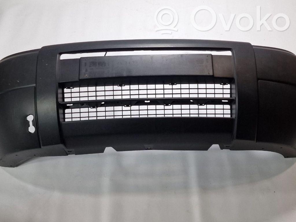 Front bumper   7401W7,7401W7