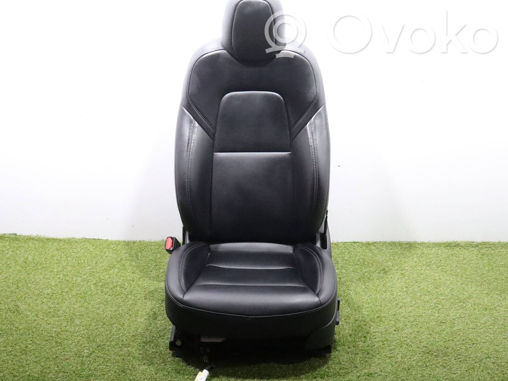 Front driver seat   148906002F