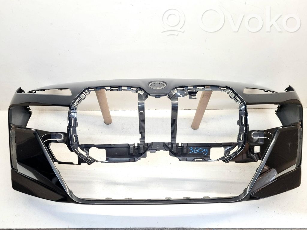 BMW 7 G70 Parachoques delantero 