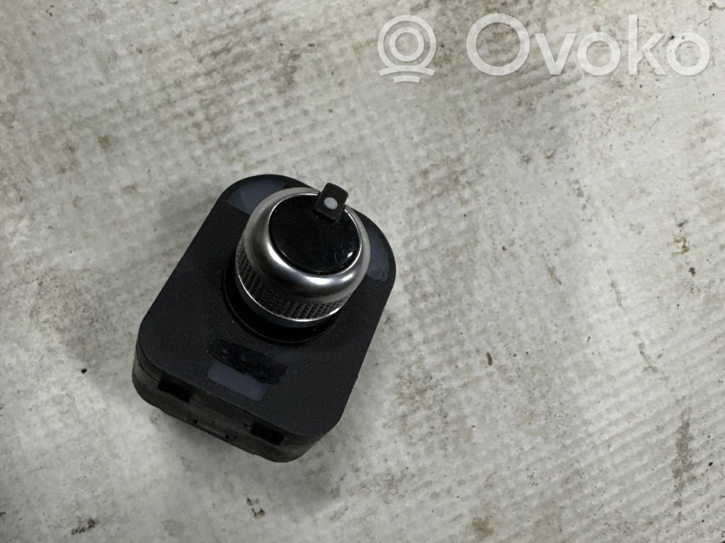 Audi A6 C7 Wing mirror switch 