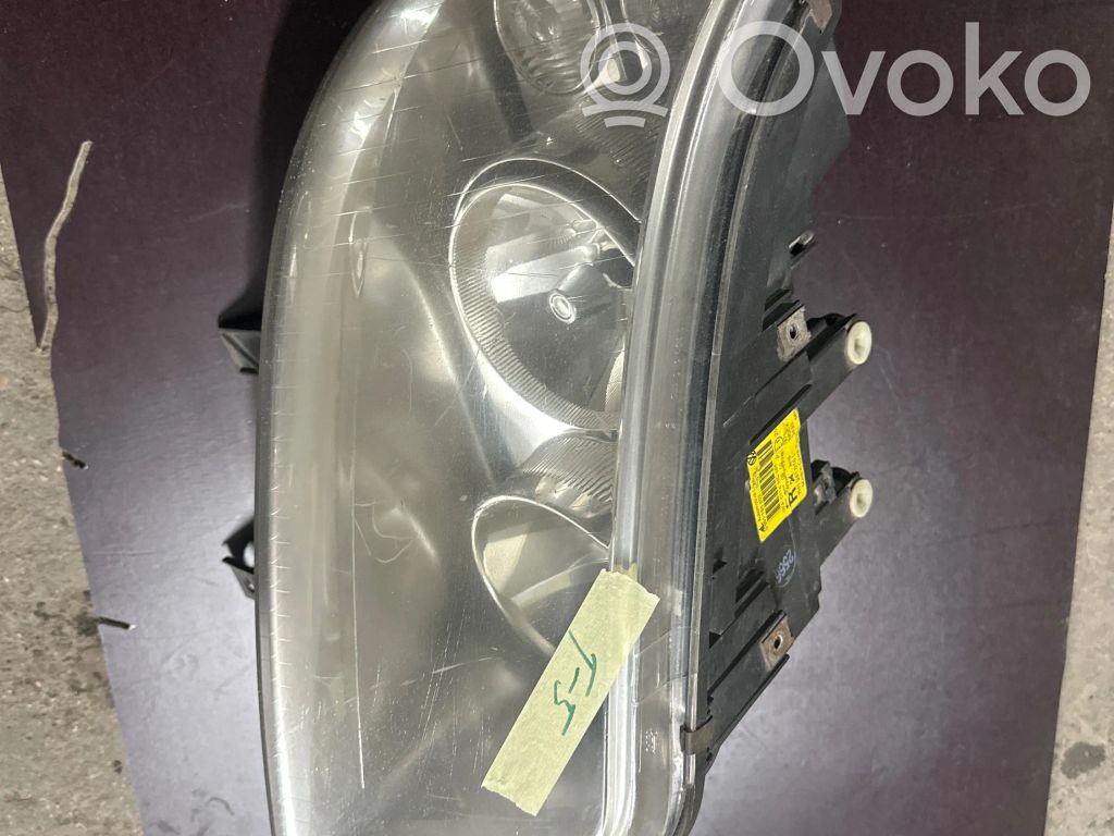 Volkswagen Multivan T5 Lampa przednia 