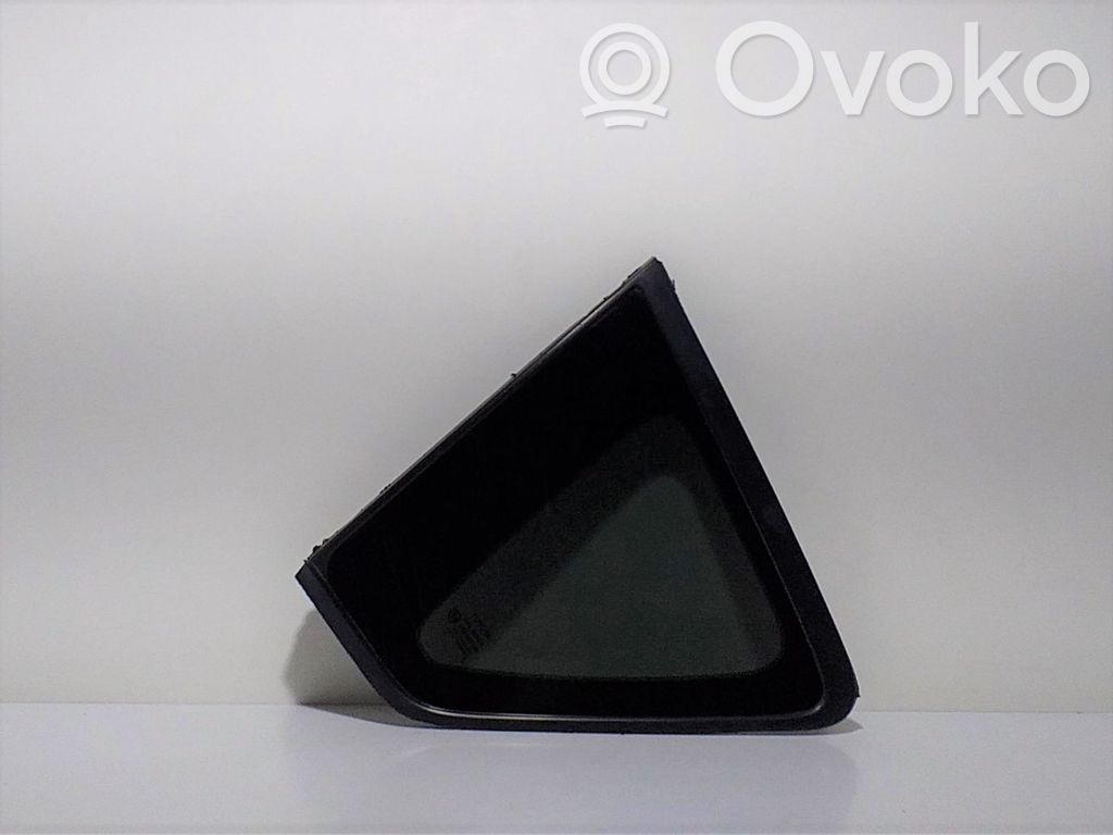 Toyota Corolla Verso AR10 Rear vent window glass 
