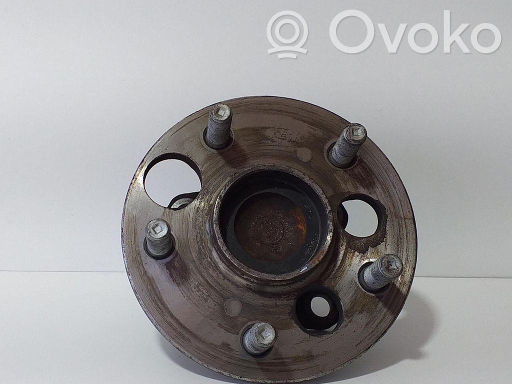 Toyota Auris E180 Front wheel hub spindle knuckle 