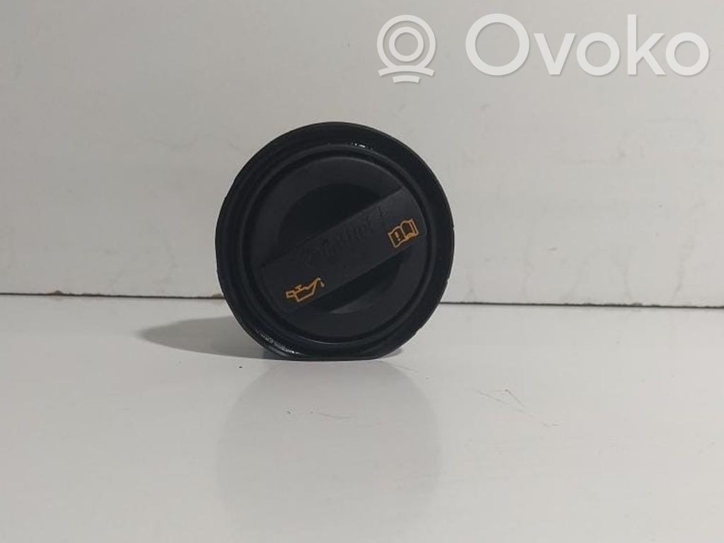 Volkswagen Touareg I Oil filler cap 