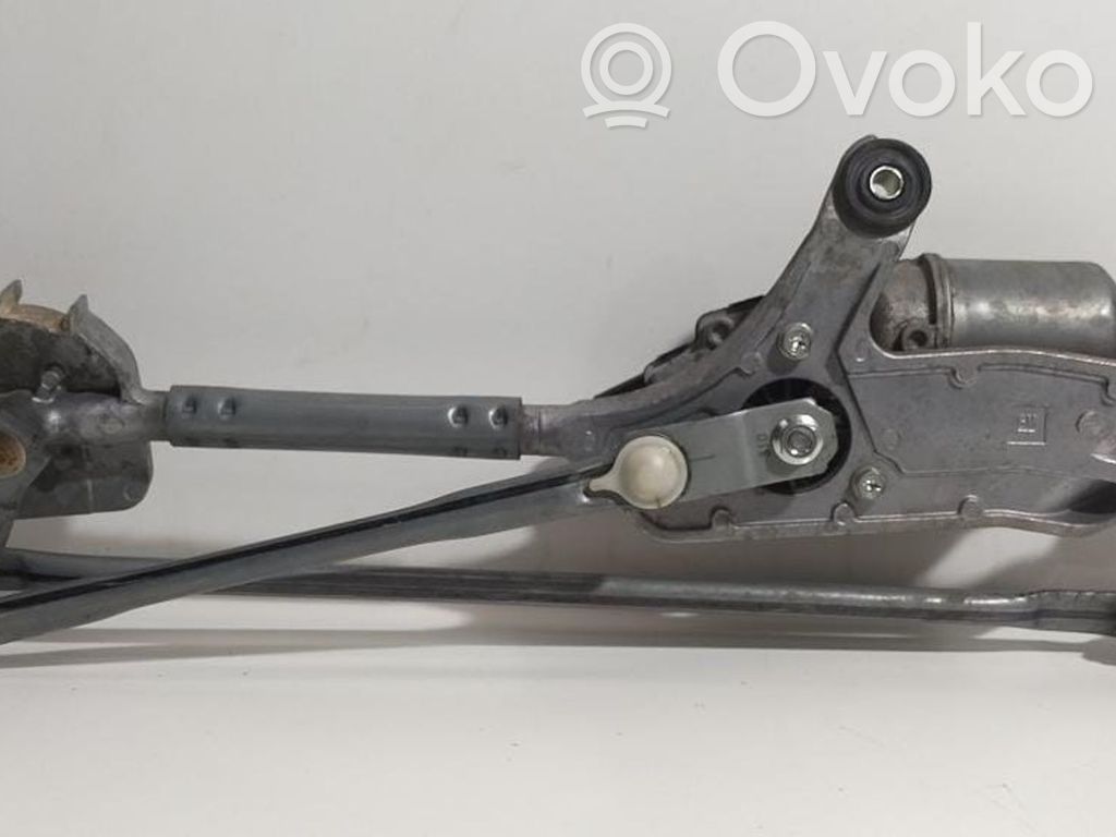 Opel Insignia A Wiper motor 