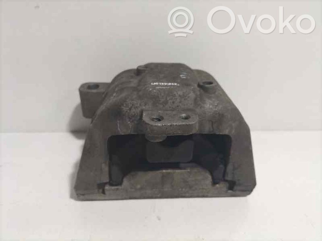 Audi TT Mk1 Engine mount bracket 