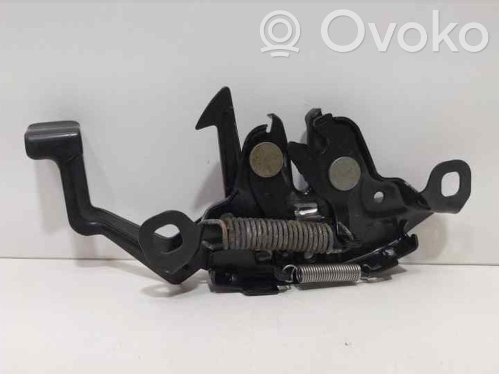 Nissan Terrano Tie down hook / loop 