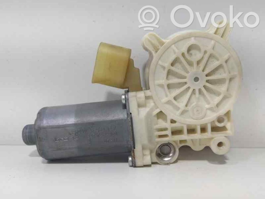 BMW 5 E60 E61 Etuoven ikkunan nostomoottori 