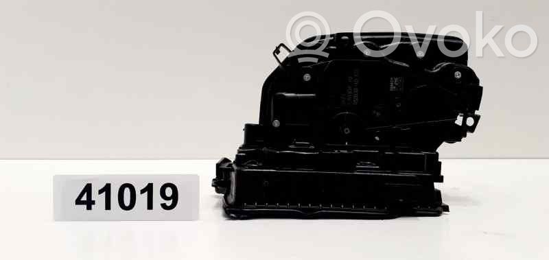 BMW 2 F22 F23 Durų spyna (dvidurio) 
