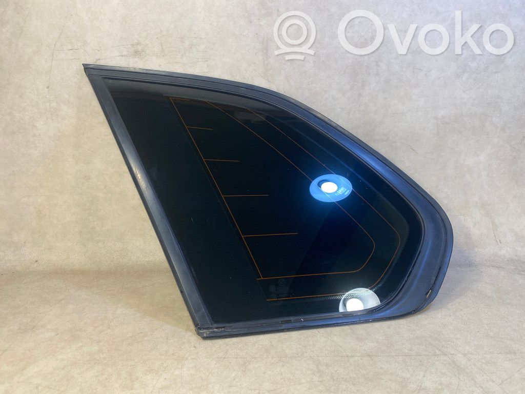 BMW X5 E70 Vidrio lateral trasero 