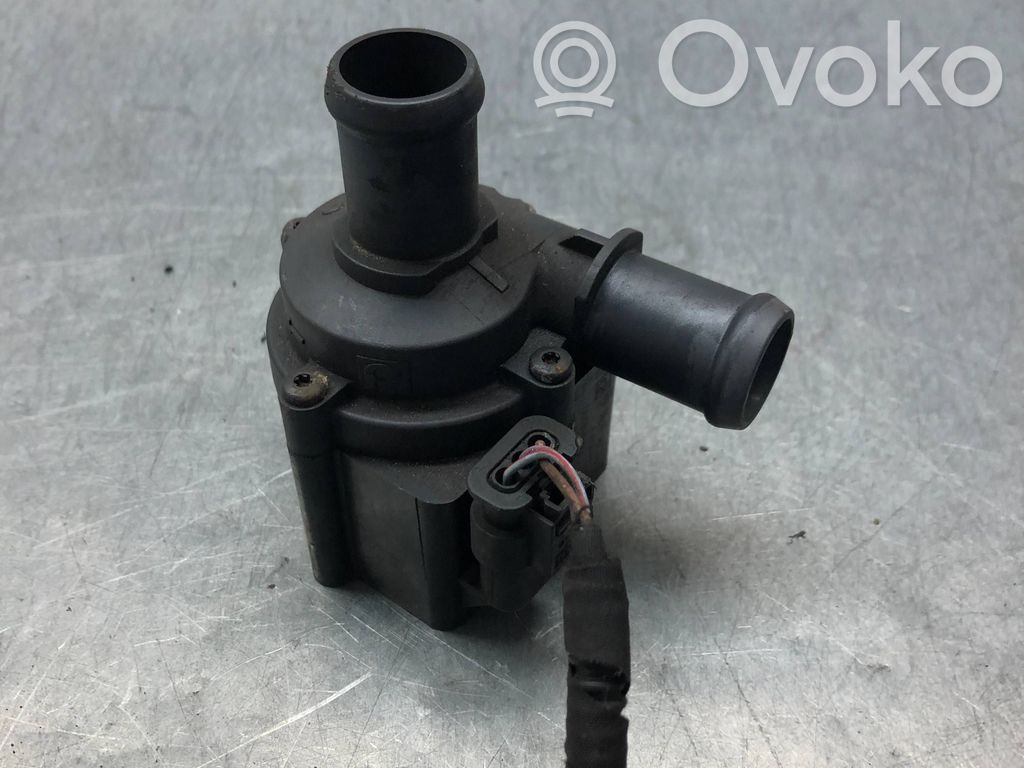 Audi A5 8T 8F Pompa cyrkulacji / obiegu wody 