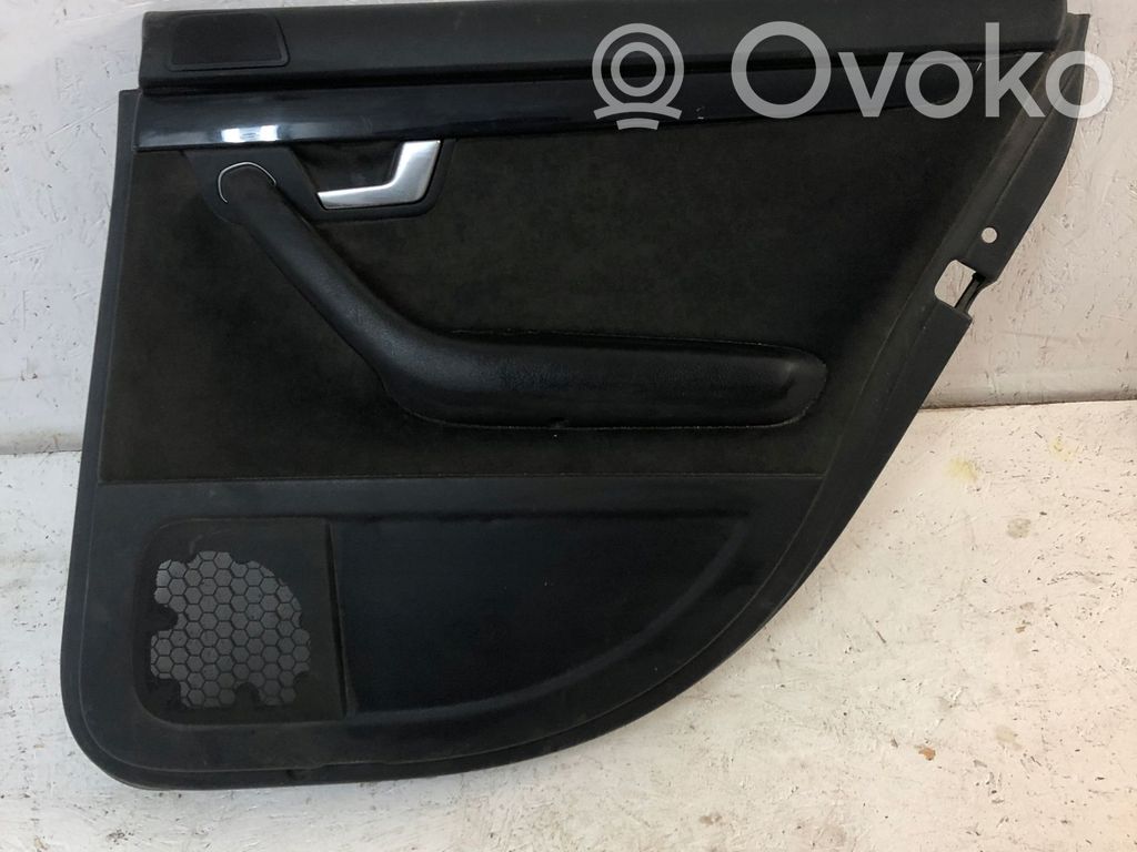 Audi A4 S4 B7 8E 8H Обшивка задней двери 