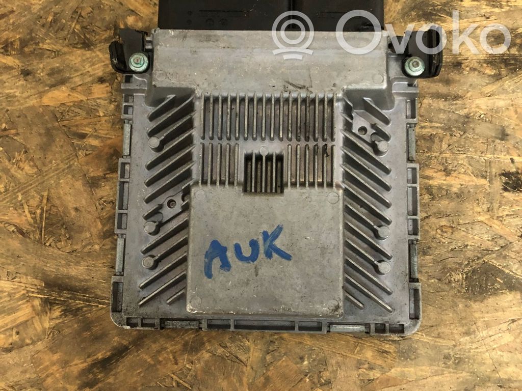 Audi A4 S4 B7 8E 8H Engine control unit/module 