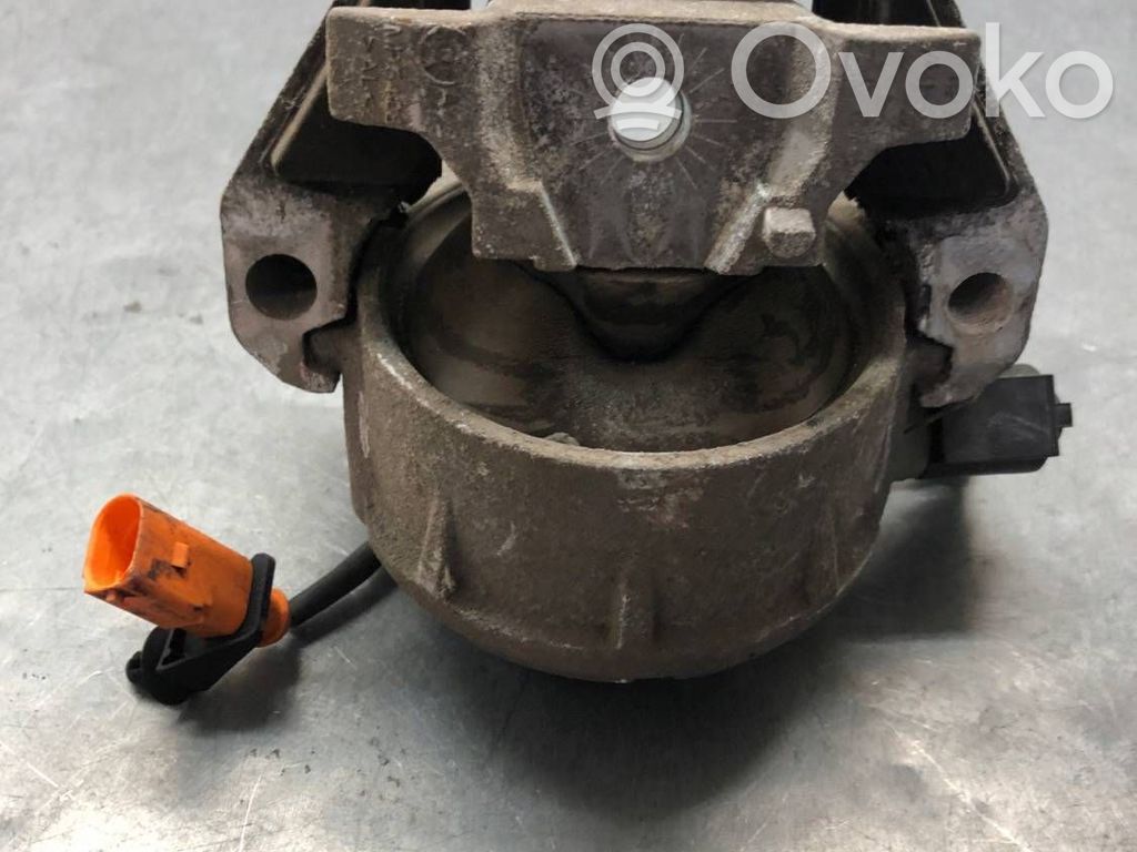 Engine mount bracket   4G0199381