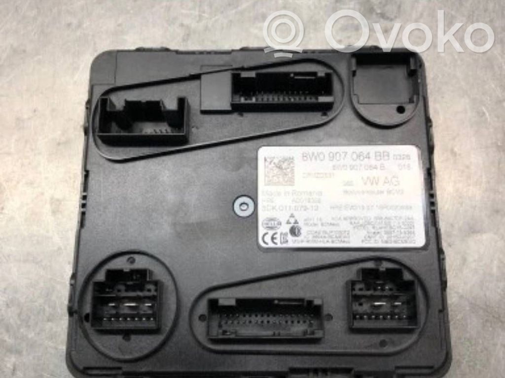 Audi A4 S4 B9 Komforta modulis 