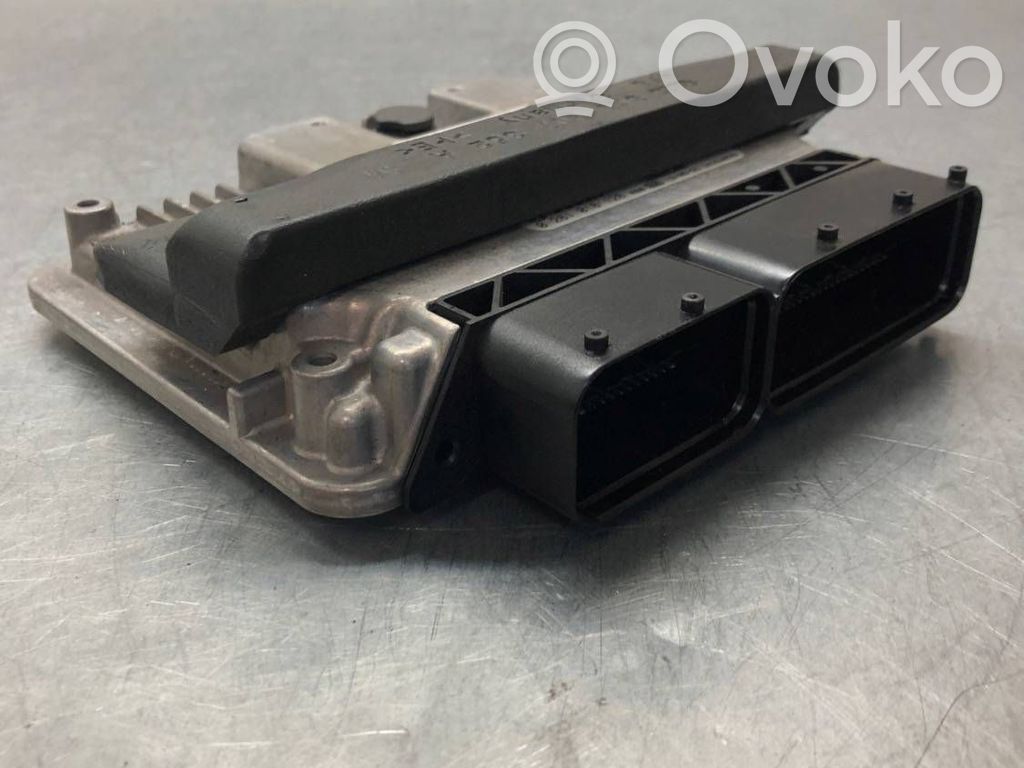 Audi A4 S4 B8 8K Engine control unit/module 