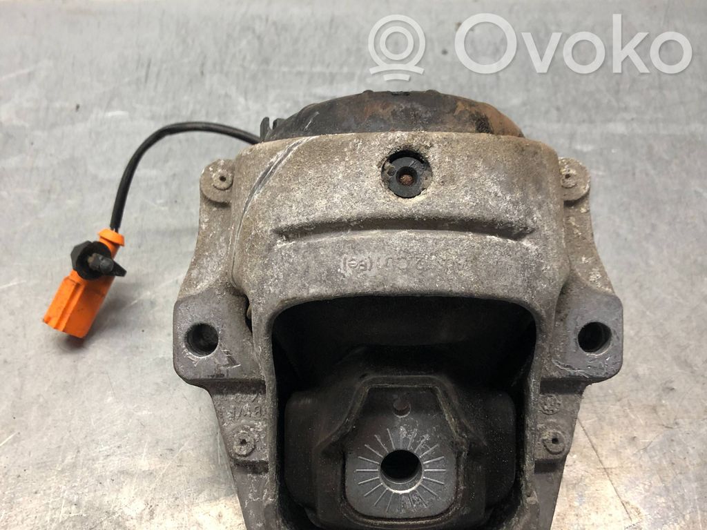 Audi A5 8T 8F Engine mount bracket 