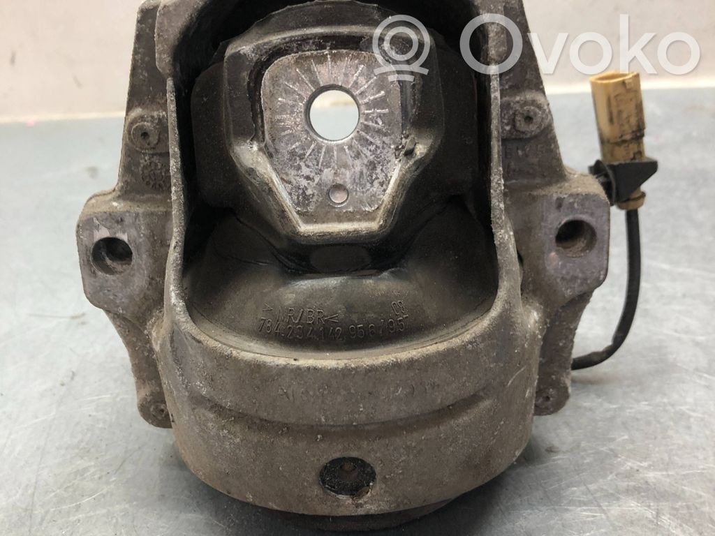 Engine mount bracket   8R0199381B