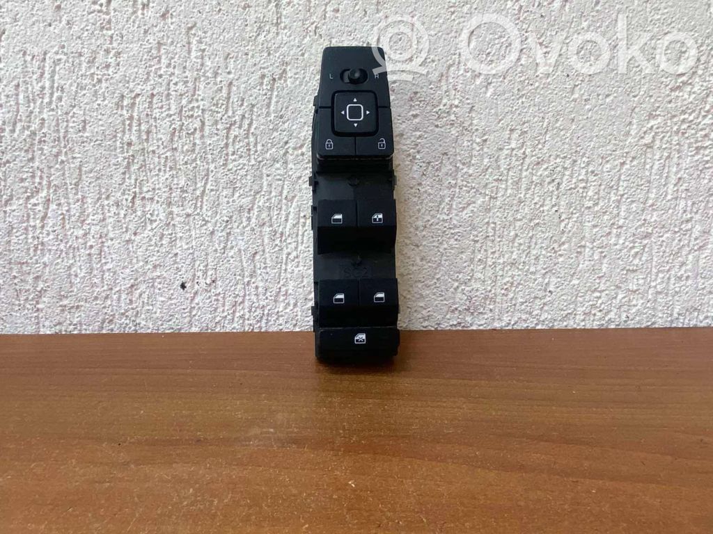 KIA Niro Electric window control switch 