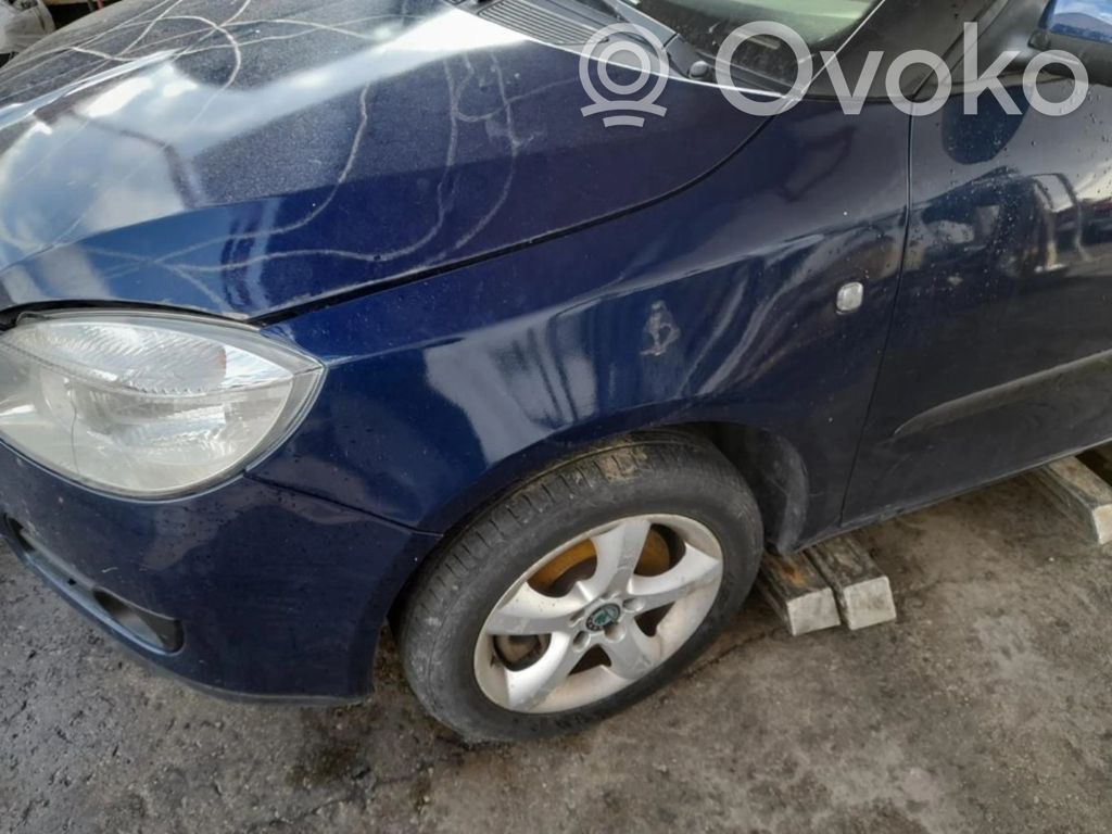 Skoda Fabia Mk2 (5J) Etulokasuojan reuna 