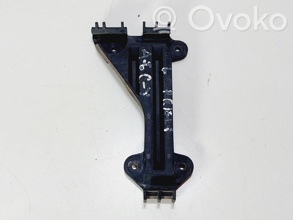 Front bumper mounting bracket   4A0807284A