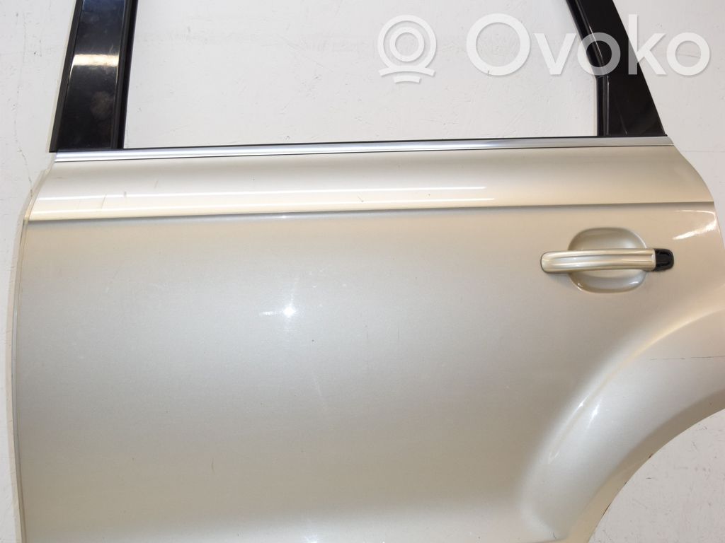Puerta trasera   4L0833311