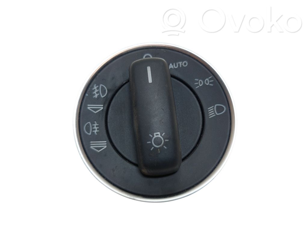 Lukturu slēdzis   4E0941531C