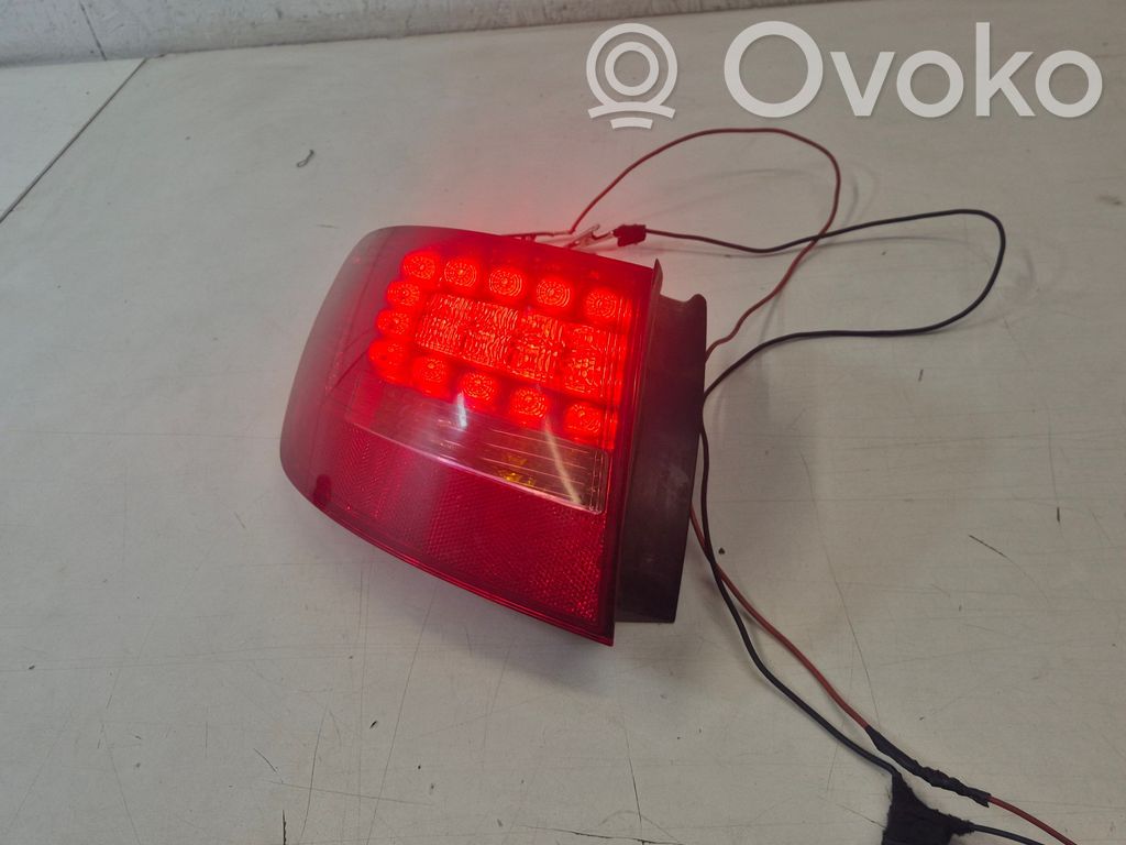 Audi A6 S6 C6 4F Takaluukun takavalot 