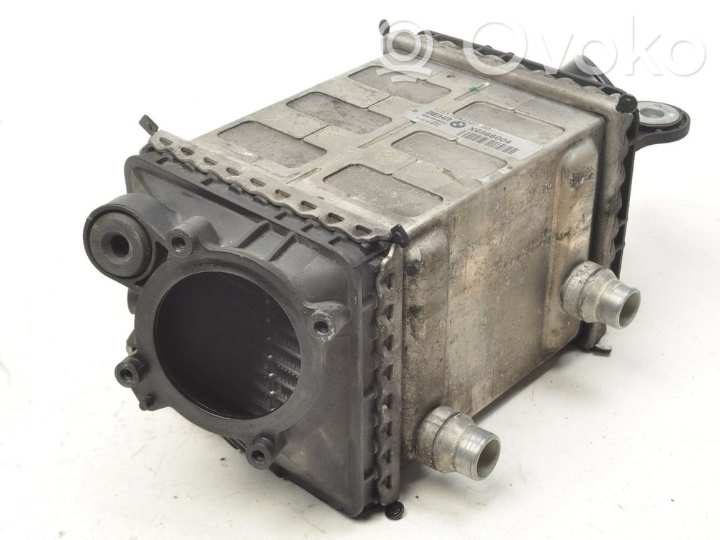 BMW 5 F10 F11 Interkūlerio radiatorius 