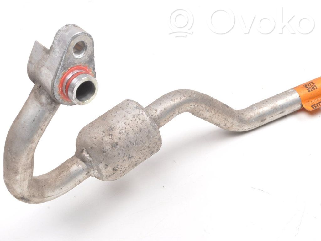 Ilmastointilaitteen putki (A/C)   HY1119F618AA