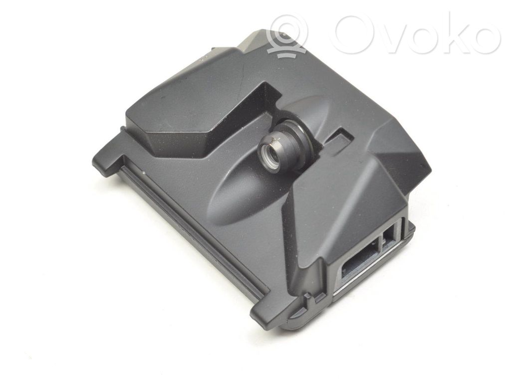 BMW 8 G16 Reversing camera 