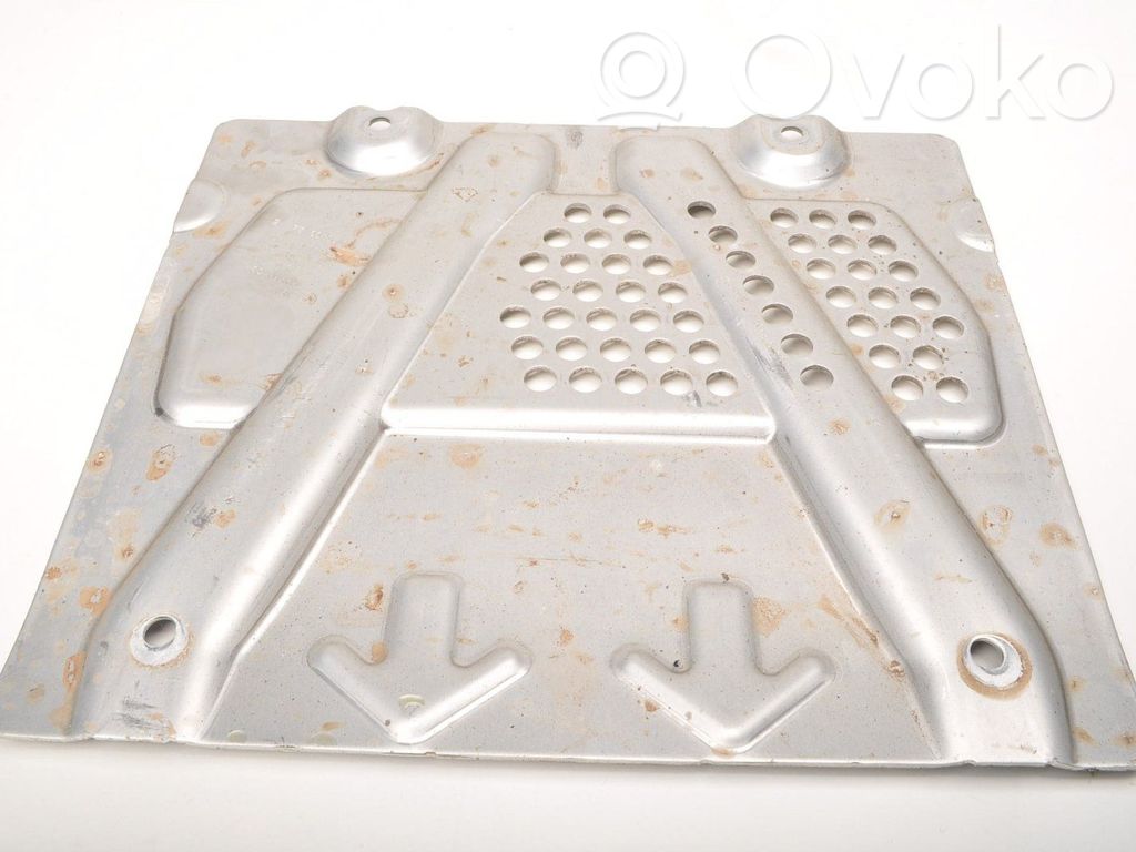 Engine splash shield/under tray   9797865
